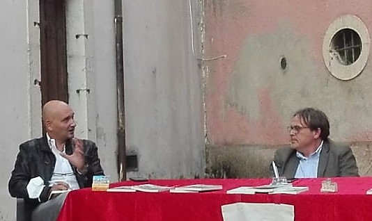 Giovanni Petta, Terra, Presentazione Macchiagodena