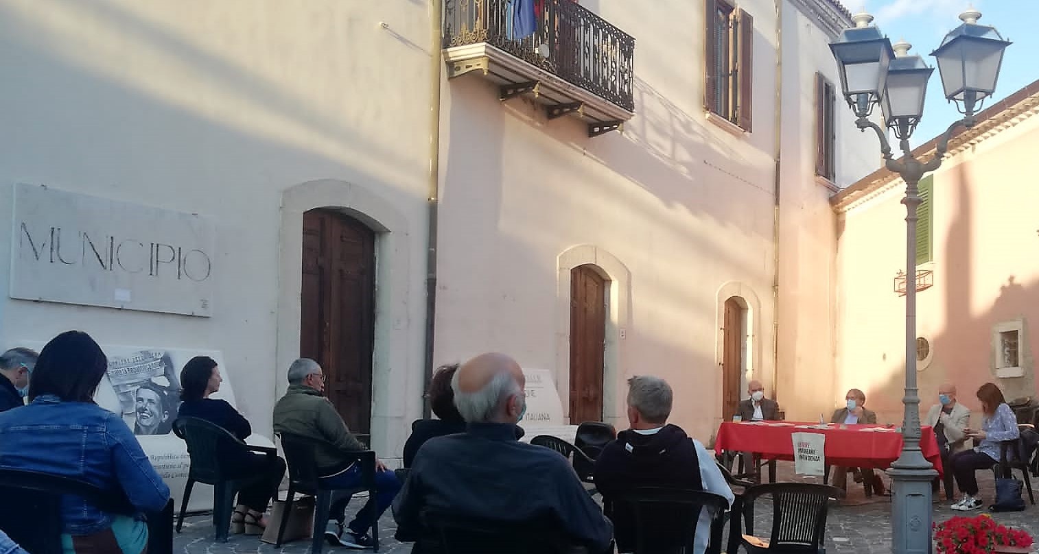 Giovanni Petta, Terra, Presentazione Macchiagodena