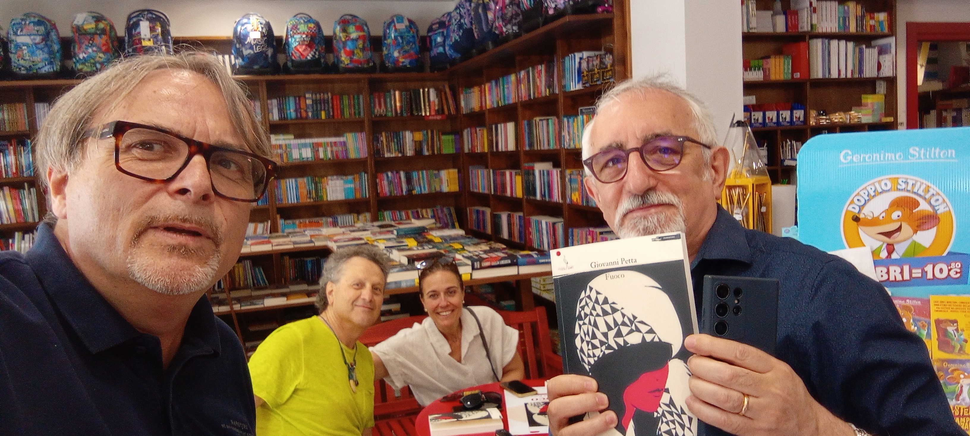 Fuoco, Giovanni Petta, Libreria Della Corte