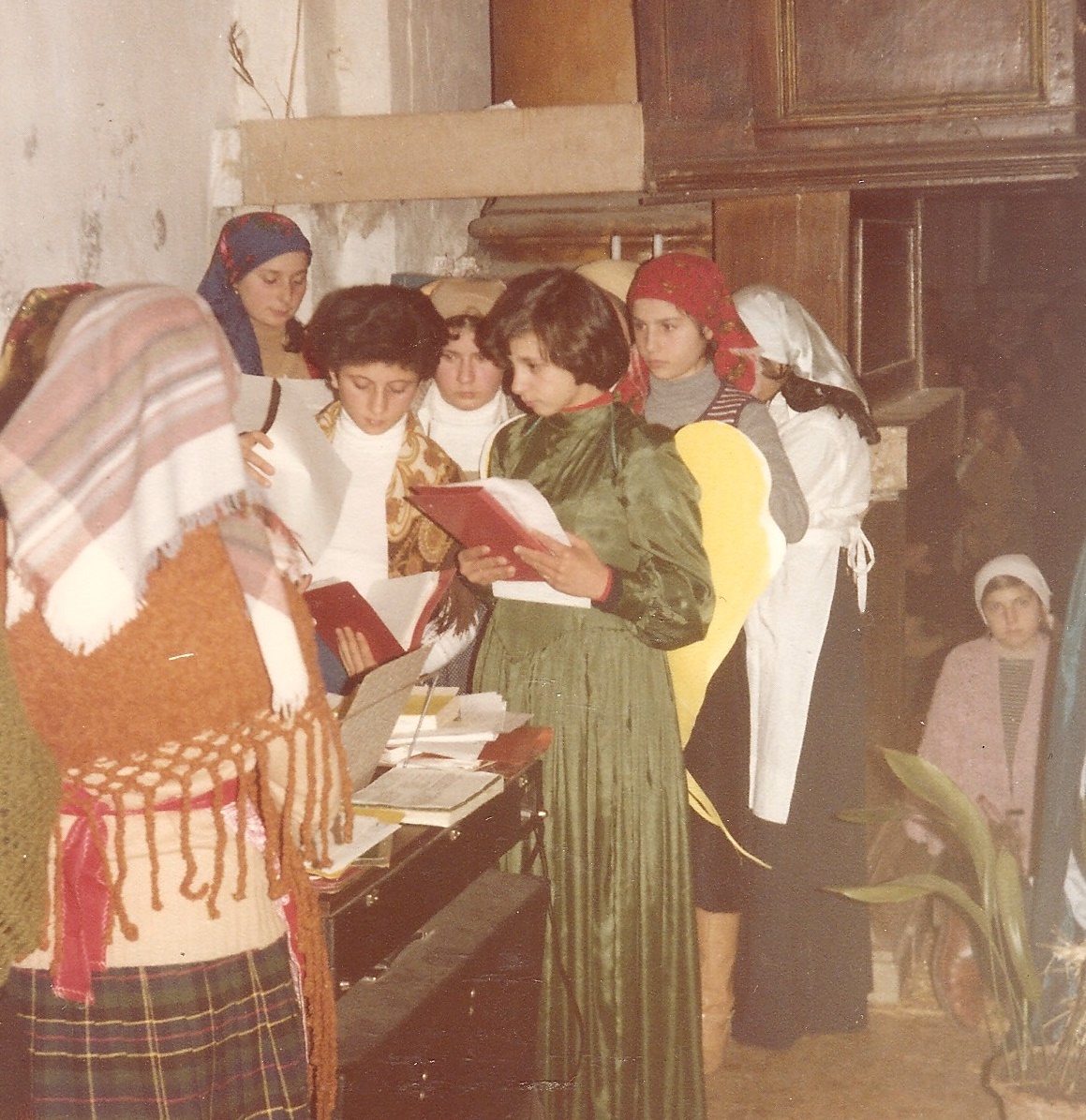 Suore francescane angeline - Sessano - Presepe vivente e altre recite