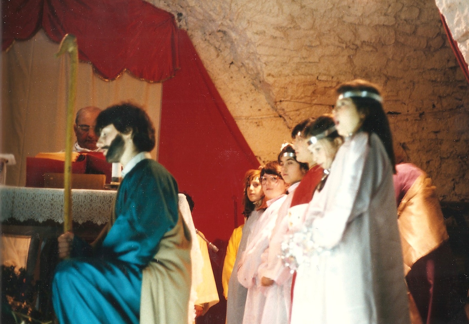 Suore francescane angeline - Sessano - Presepe vivente e altre recite