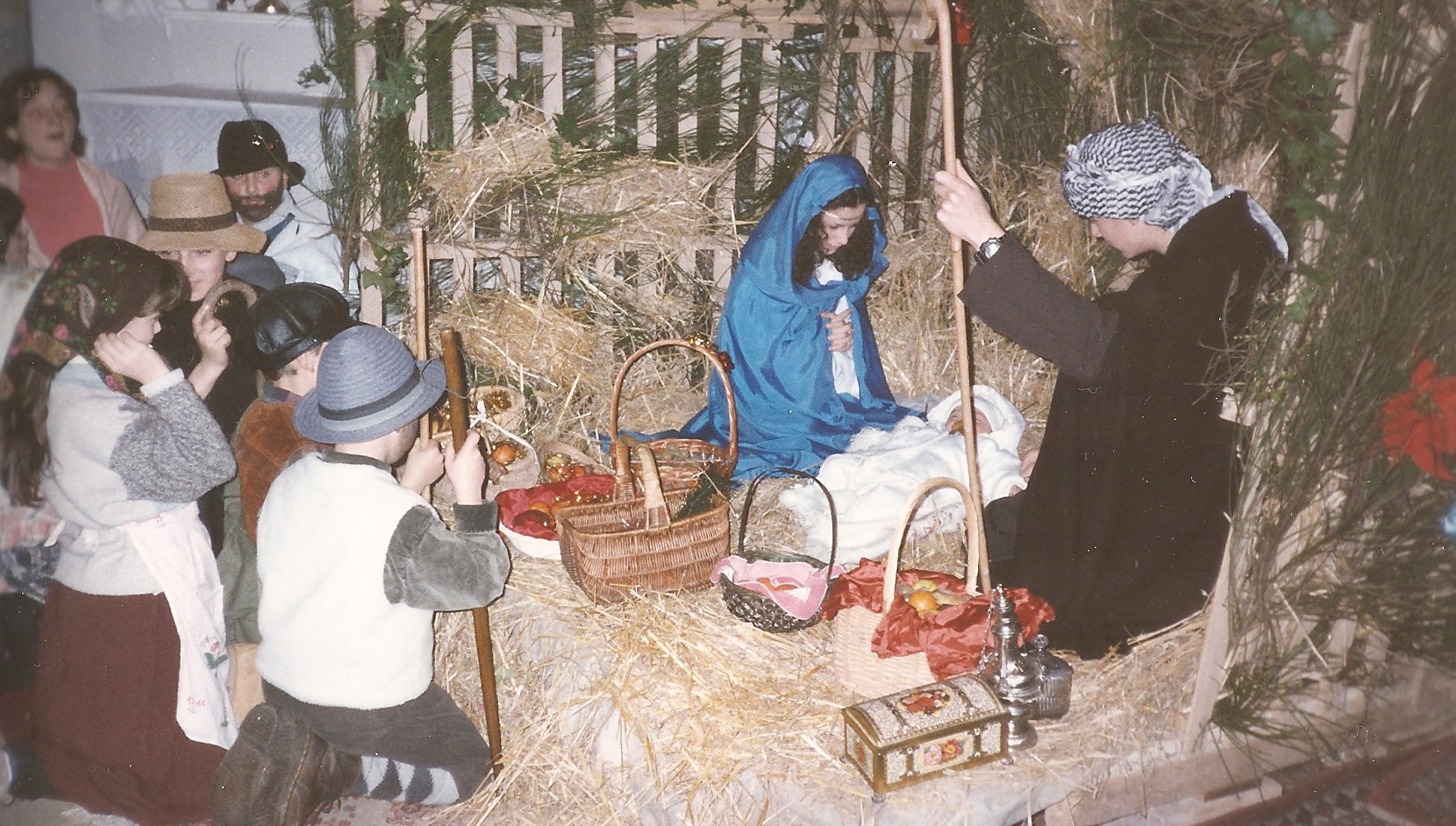 Suore francescane angeline - Sessano - Presepe vivente e altre recite