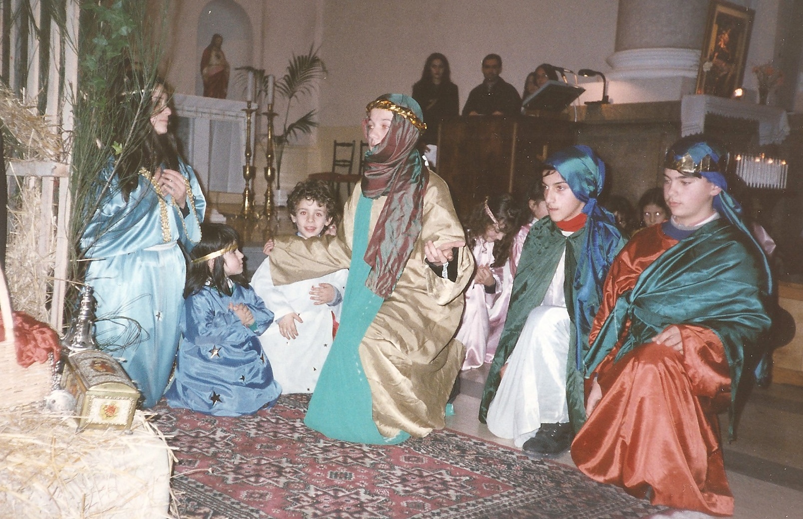 Suore francescane angeline - Sessano - Presepe vivente e altre recite