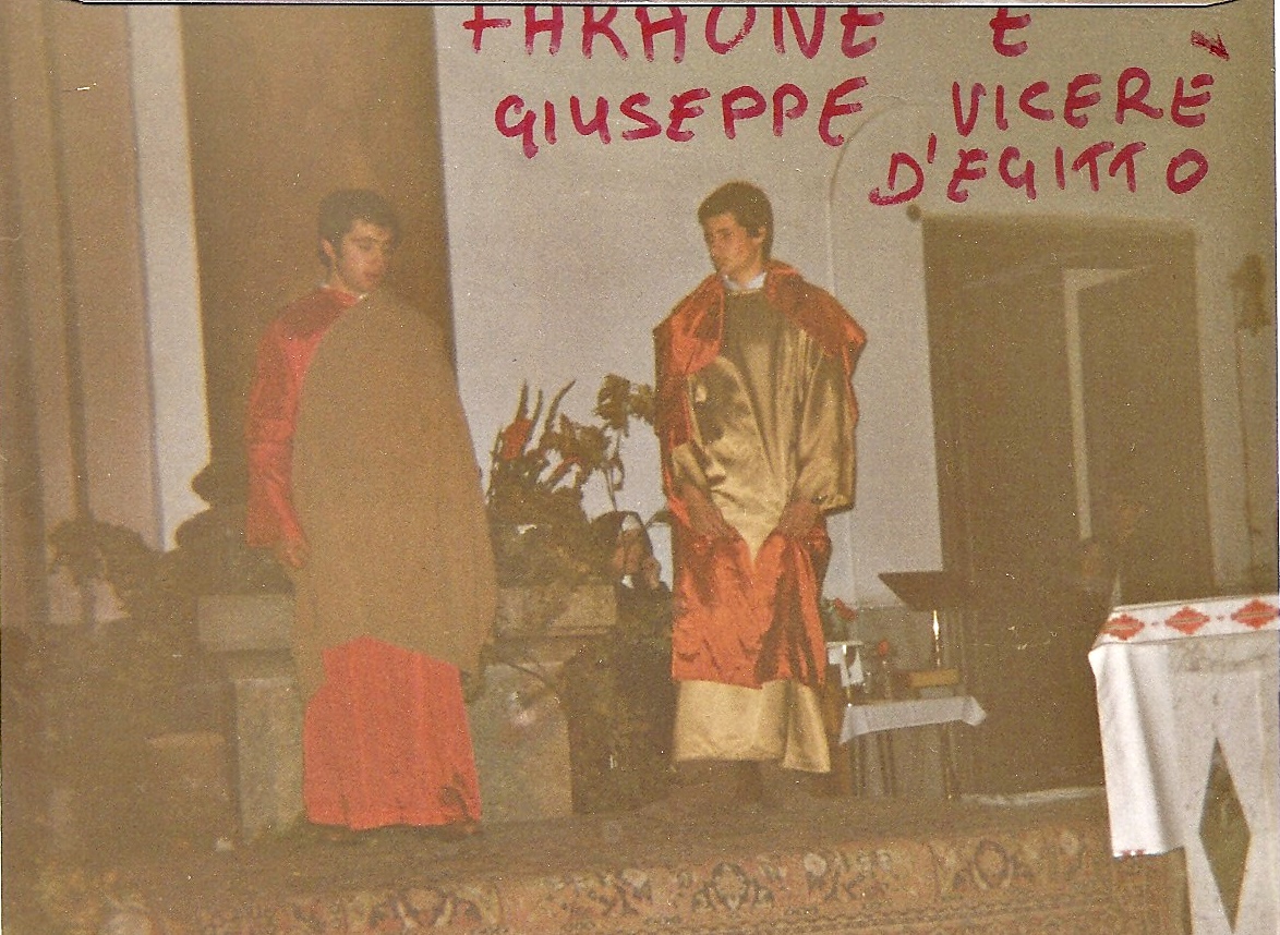 Suore francescane angeline - Sessano - Presepe vivente e altre recite