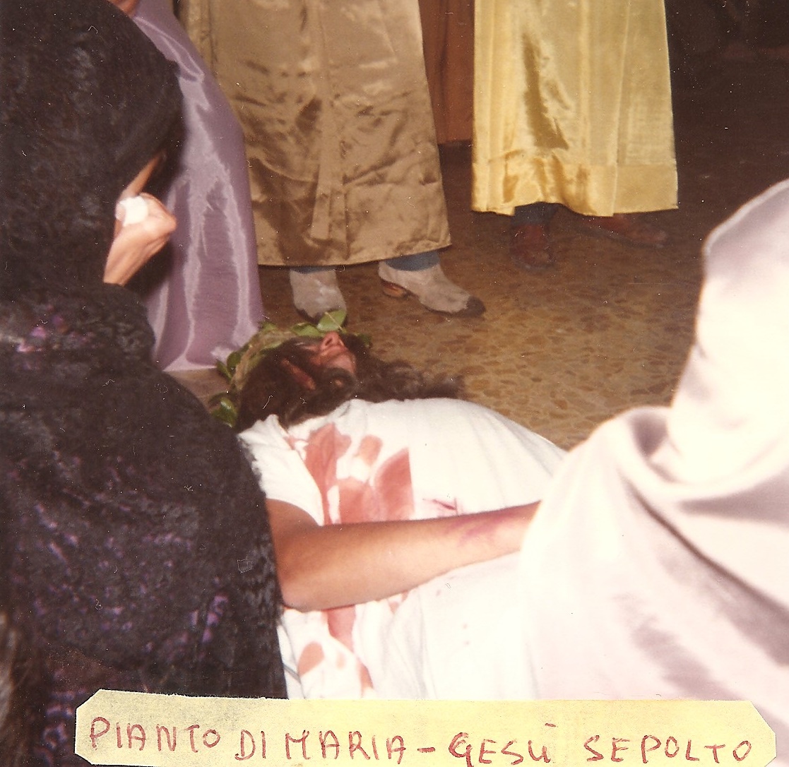 Suore francescane angeline - Sessano - Presepe vivente e altre recite