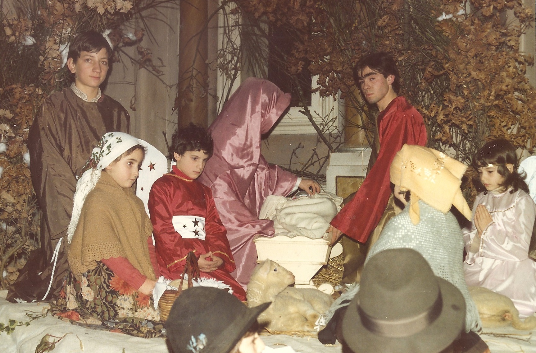 Suore francescane angeline - Sessano - Presepe vivente e altre recite