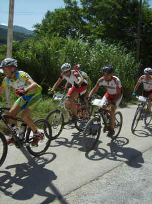 bici_090426_4.jpg (34356 byte)