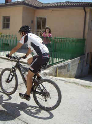 bici_090726_3.jpg (34569 byte)