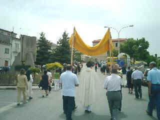 sessano_processione060618 (16).JPG (43764 byte)