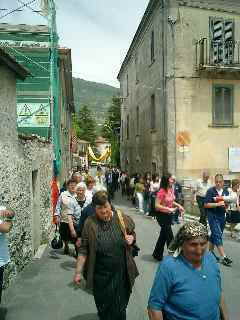 sessano_processione060618 (8).JPG (44865 byte)