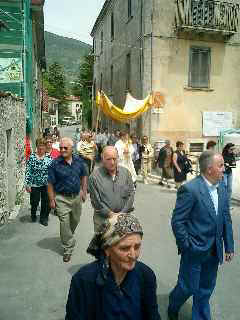 sessano_processione060618 (9).JPG (44808 byte)